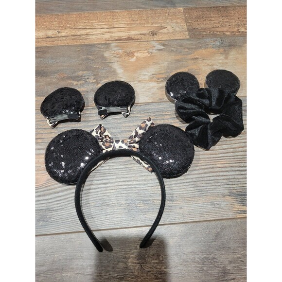 Leopard mouse ears set with bows clips and more! - Picture 10 of 12